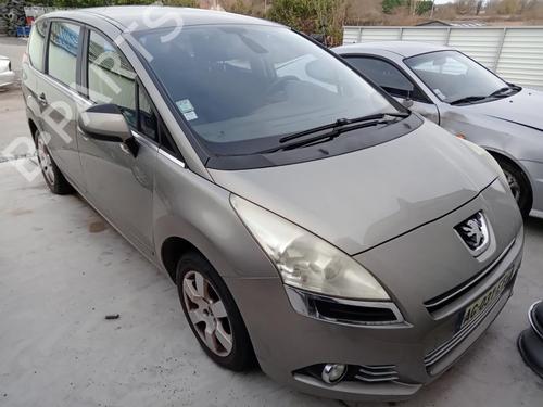 Used Front bumper reinforcement PEUGEOT 5008 (0U_, 0E_) 1.6 HDi (110 hp) 26993234