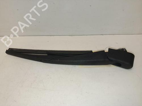 Used Rear windshield wiper arm Rear windshield wiper arm PEUGEOT 5008 II (MC_, MJ_, MR_, M4_) 1.2 THP (MRHNYH, MRHNYW, MRHNSJ, MRHNSU, MRHNSM) (131 hp) 40151410 40151410