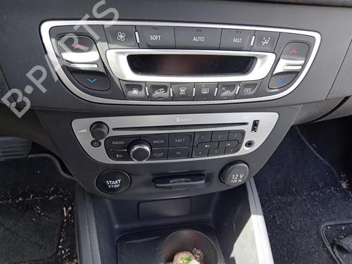 Used Climate control RENAULT MEGANE III Grandtour (KZ0/1) 1.5 dCi (KZ09, KZ0D, KZ1G, KZ29, KZ14, KZ1W, KZ10, KZ1F,... (110 hp) 26982405