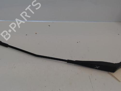 Used Front windshield wiper arm PEUGEOT 207 (WA_, WC_) 1.6 HDi (92 hp) 30149528