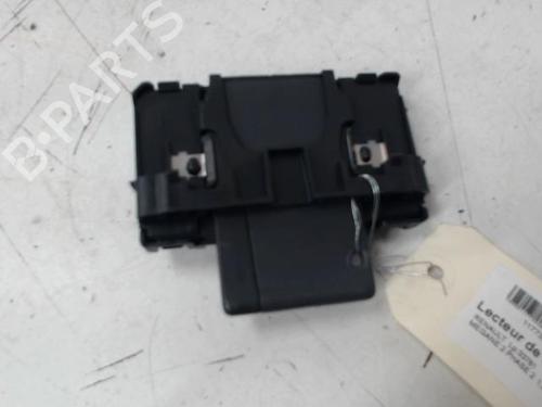 Used Card reader Card reader RENAULT MEGANE II (BM0/1_, CM0/1_) 1.9 dCi (131 hp) 30884106 30884106