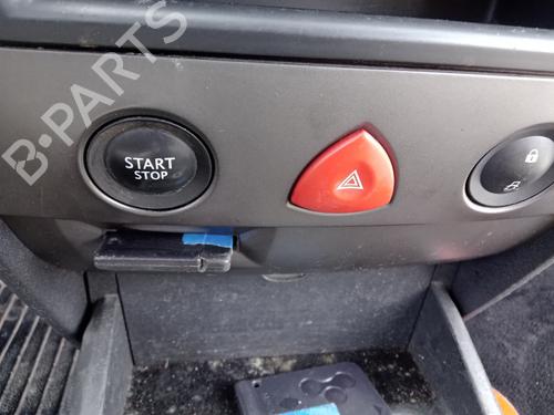 Used Warning switch Warning switch RENAULT MEGANE II (BM0/1_, CM0/1_) 1.5 dCi (BM1E, CM1E) (106 hp) 33701175 33701175