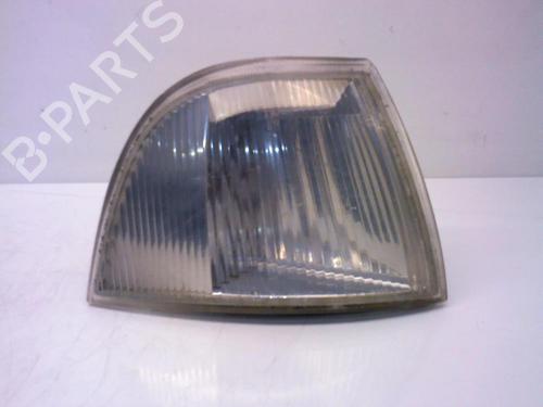 Used Right front indicator RENAULT ESPACE II (J/S63_) 2.1 TD (J633, J634, J/S635, J/S63D) (88 hp) 26984398