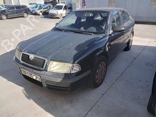 Used Left front indicator Left front indicator SKODA OCTAVIA I (1U2) 1.9 TDI (110 hp) 33546137 33546137