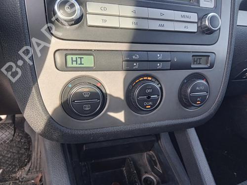 Used Climate control Climate control 33701261 33701261