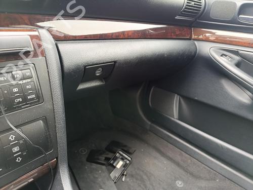 Used Glove box Glove box 38609142 38609142