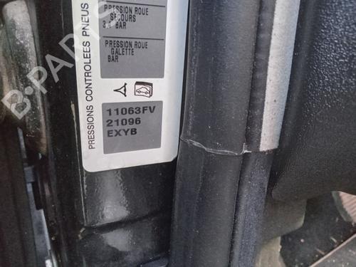 Tappo del serbatoio CITROËN C4 Picasso I MPV (UD_) 1.6 HDi | BP30707556C131