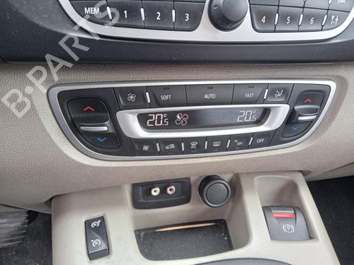Used Climate control RENAULT SCÉNIC III (JZ0/1_) 1.5 dCi (110 hp) 32169673