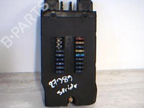 Used Fuse box MERCEDES-BENZ E-CLASS T-Model (S124) E 300 T Turbo-D (124.193) (147 hp) 27004461