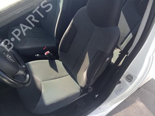 Used Left front seat Left front seat TOYOTA AYGO (_B1_) 1.0 (KGB10_, KGB10R) (68 hp) 33546820 33546820