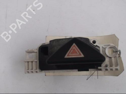Bouton de warning FORD FOCUS I (DAW, DBW) 1.4 16V (75 hp) 27277924