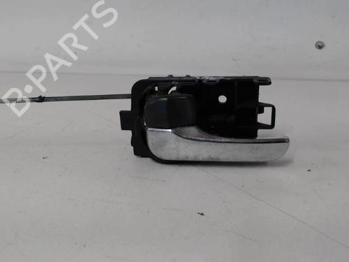 Used Front left interior door handle NISSAN X-TRAIL I (T30) 2.2 Di 4x4 (114 hp) 28384067