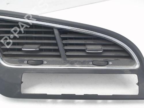 Used Air vent PEUGEOT 5008 (0U_, 0E_) 1.6 HDi (112 hp) 27010862