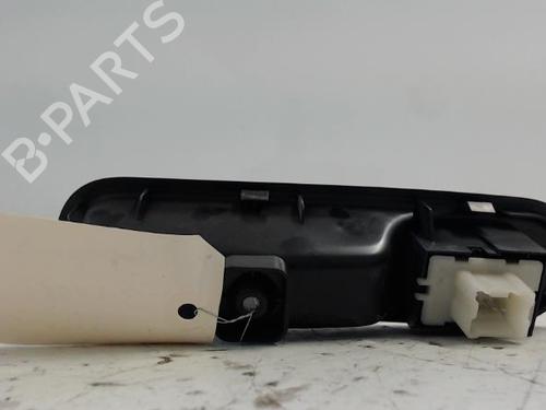 Used Right front window switch Right front window switch RENAULT TWINGO III (BCM_, BCA_) 1.0 SCe 70 (BCMB) (69 hp) 26982539 26982539