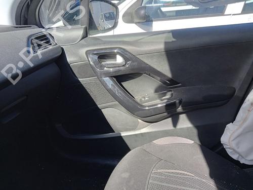 Used Front right interior door handle PEUGEOT 208 I (CA_, CC_) 1.4 HDi (68 hp) 27020782