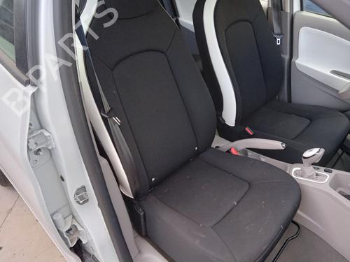 Used Right front seat RENAULT ZOE (BFM_) ZOE (88 hp) 27021637