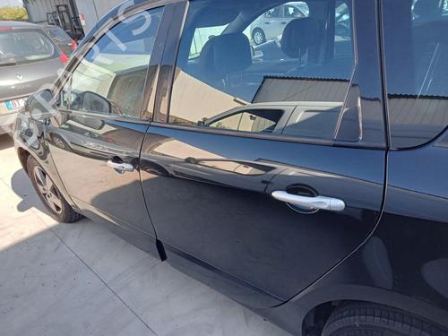 Used Rear left exterior door handle RENAULT SCÉNIC III (JZ0/1_) 1.5 dCi (110 hp) 26988994