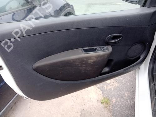 Used Front left interior door handle RENAULT CLIO III (BR0/1, CR0/1) 1.5 dCi (BR17, CR17) (86 hp) 28169245