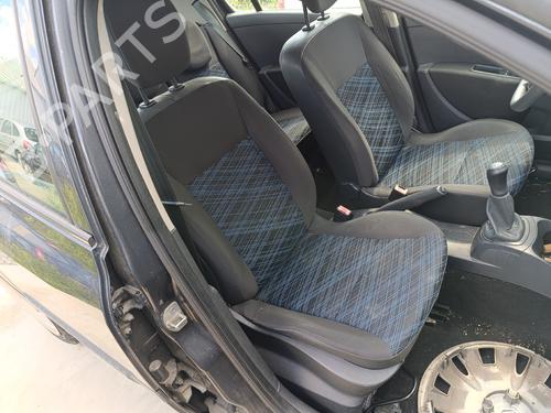 Sæde højre fortil Sæde højre fortil RENAULT CLIO III (BR0/1, CR0/1) [2005-2014] 36437893 36437893