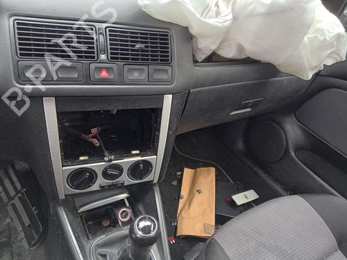 Varmeblæser VW GOLF IV (1J1) 1.9 TDI (90 hp) 32133011