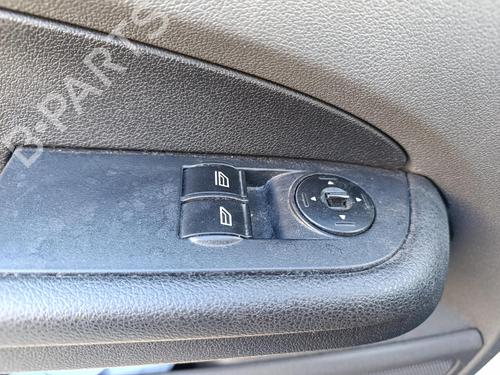 Used Left front window switch Left front window switch FORD FOCUS II (DA_, HCP, DP) 1.6 TDCi (90 hp) 39762081 39762081