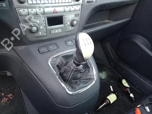 Used Gear lever LANCIA MUSA (350_) 1.6 D Multijet (350.AXH1A) (120 hp) 31147058