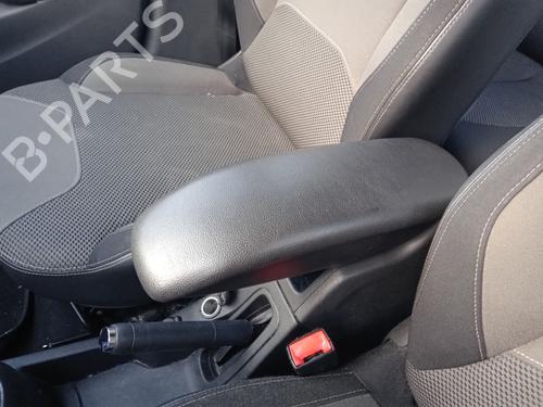 Accoudoir central CITROËN C3 II (SC_) 1.4 HDi 70 (SC8HZC, SC8HR0, SC8HP4) (68 hp) 31341983