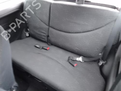 Used Seat buckle TOYOTA YARIS (_P1_) 1.0 (SCP10_, SCP10R) (65 hp) 27008705