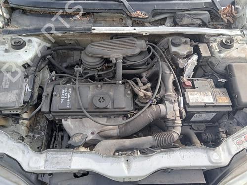 Used Windscreen washer tank PEUGEOT 106 II (1A_, 1C_) 1.0 i (50 hp) 27520412