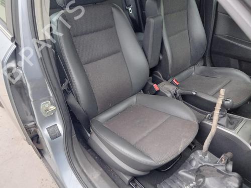 Used Right front seat OPEL ASTRA H (A04) 1.7 CDTI (L48) (100 hp) 26995604