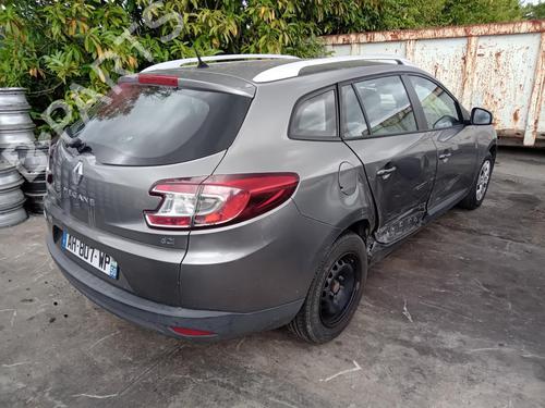 Used Roof bar RENAULT MEGANE III Grandtour (KZ0/1) 1.5 dCi (KZ09, KZ0D, KZ1G, KZ29, KZ14, KZ1W, KZ10, KZ1F,... (110 hp) 27014187