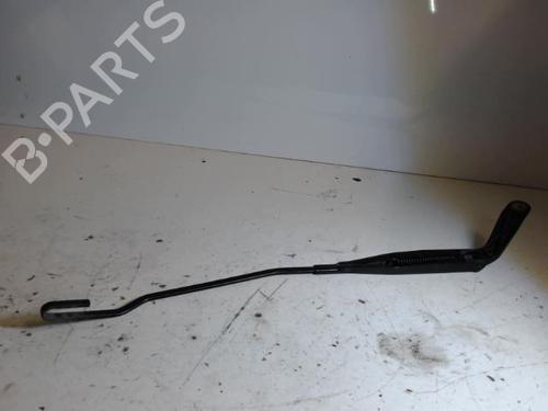 Used Front windshield wiper arm RENAULT SAFRANE II (B54_) 2.2 dT (B54G) (113 hp) 27002733