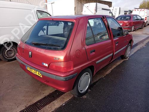 Used Right taillight PEUGEOT 106 II (1A_, 1C_) 1.1 i (60 hp) 26996830