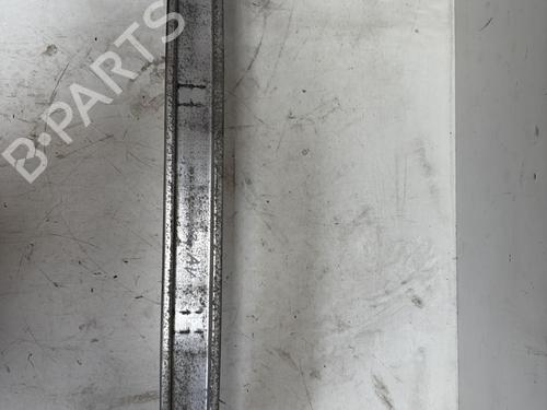 Used Front bumper reinforcement RENAULT CLIO III (BR0/1, CR0/1) 1.2 16V (BR02, BR0J, BR11, CR02, CR0J, CR11) (75 hp) 28517410