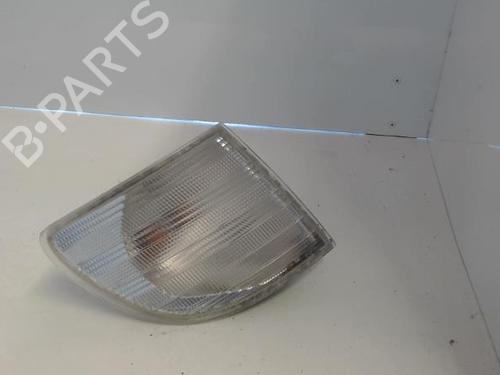 Used Right front indicator MERCEDES-BENZ VITO Van (W638) 108 CDI 2.2 (638.094) (82 hp) 27025178