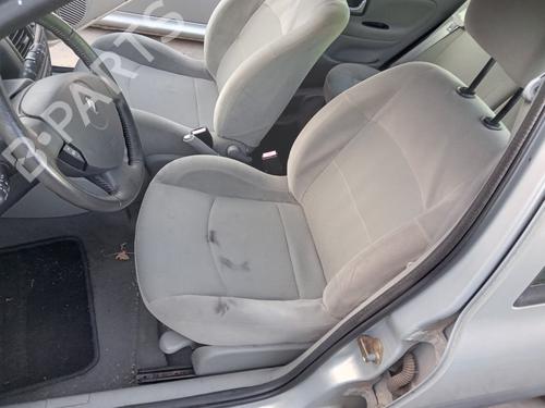 Sæde venstre fortil RENAULT CLIO II (BB_, CB_) 1.4 16V (B/CB0P, BB13) (98 hp) 32784004