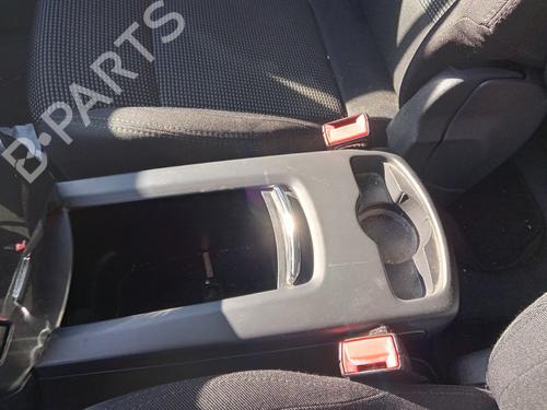 Used Seat buckle PEUGEOT 5008 (0U_, 0E_) 1.6 HDi (112 hp) 27000043