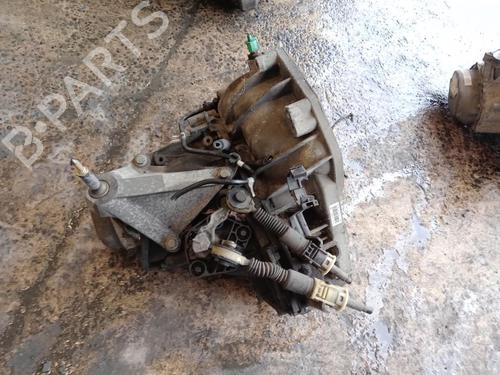 Used Gearbox NISSAN MICRA III (K12) 1.2 16V (80 hp) 27002487