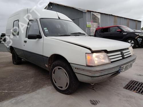 Air filter box PEUGEOT 205 Hatchback Van 1.8 D | BP32302588M87