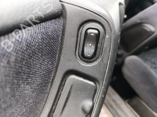 Used Left rear window switch Left rear window switch OPEL ZAFIRA A MPV (T98) 2.0 DTI 16V (F75) (101 hp) 40251467 40251467
