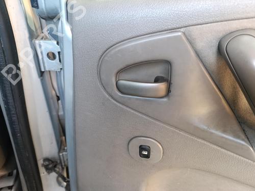 Højre bagtil invendig håndtag Højre bagtil invendig håndtag CITROËN XSARA PICASSO (N68) 2.0 HDi (90 hp) 39725772 39725772