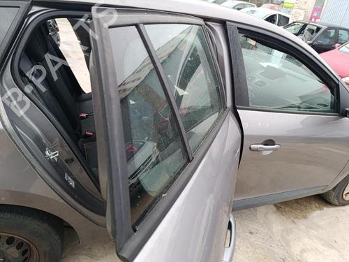 Used Rear right door window Rear right door window RENAULT MEGANE III Grandtour (KZ0/1) 1.5 dCi (KZ09, KZ0D, KZ1G, KZ29, KZ14, KZ1W, KZ10, KZ1F,... (110 hp) 40265121 40265121