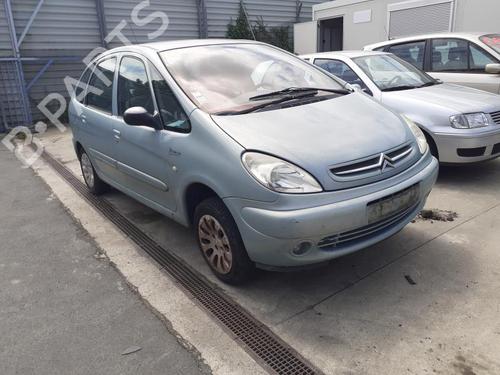 Right headlight CITROËN XSARA PICASSO (N68) 2.0 HDi | BP27010700C29 