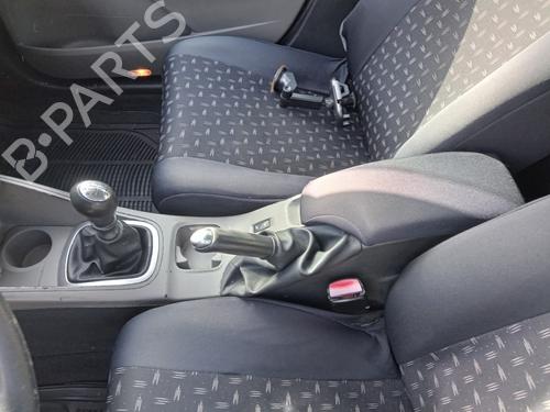 seat-buckle-renault-megane-iii-hatchback-bz01_-b3_-2008-35918979 main image