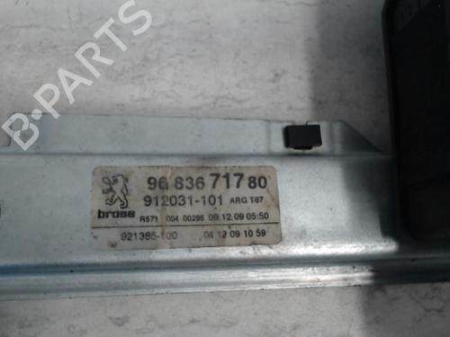 Rear left window mechanism PEUGEOT 5008 (0U_, 0E_) 1.6 HDi | BP26998649C24 