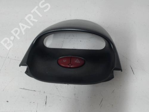 Bouton de warning PEUGEOT 206 Hatchback (2A/C) 1.4 HDi eco 70 (68 hp) 32137671