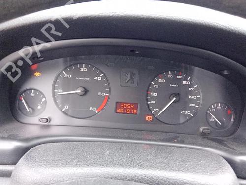 Used Instrument cluster PEUGEOT 406 (8B) 2.0 HDI 110 (109 hp) 26986846