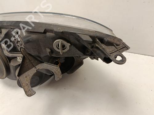 right-headlight-citroen-c4-picasso-i-mpv-ud_-2006-2007-2008-2009-2010-2011-2012-2013-2014-2015-33991677 main image