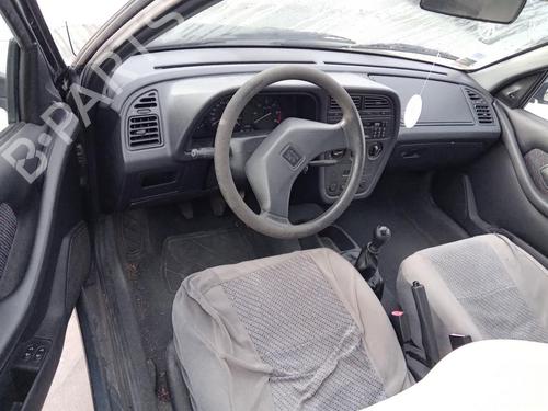 Højre bagtil invendig håndtag PEUGEOT 306 Hatchback (7A, 7C, N3, N5) 1.9 D (68 hp) 27024119