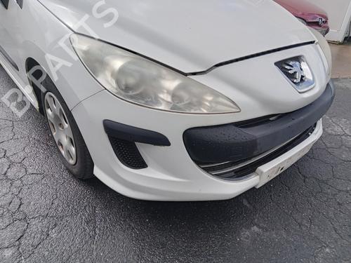 Used Right headlight PEUGEOT 308 I (4A_, 4C_) 1.6 HDi (109 hp) 28692476